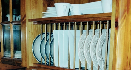 spacious farmhouse kitchen