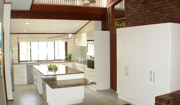 Adelaide Kitchen Cantilever Granite Benchtops by Compass Kitchens of Adelaide