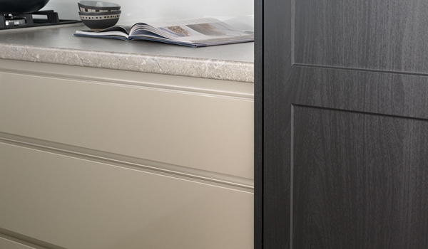 materials-thermoform-right-tempest-and-vittoria-pearl