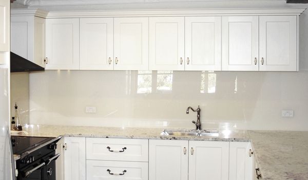 sheet-glass-splashbacks-kitchen