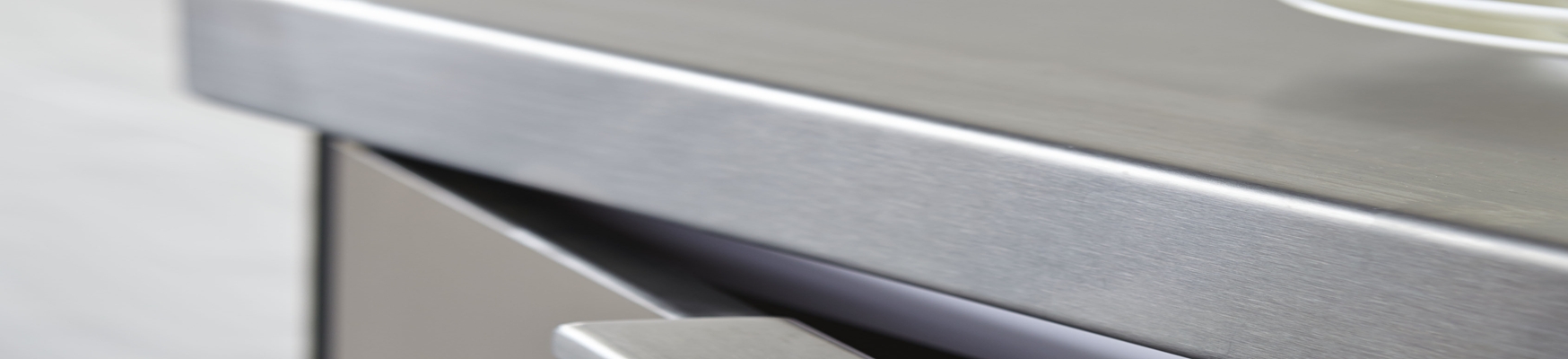 stainless-steel-benchtops